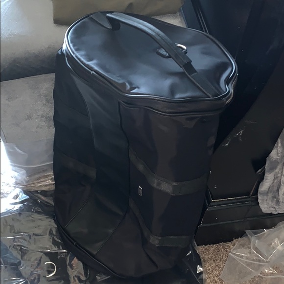 Aldo Duffle Bag🛩 - Picture 4 of 7